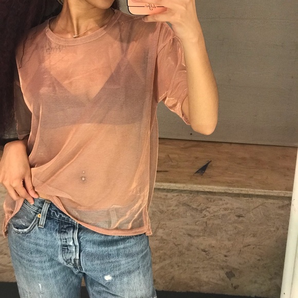 UO Silence + Noise Rose gold mesh tee - Picture 4 of 4